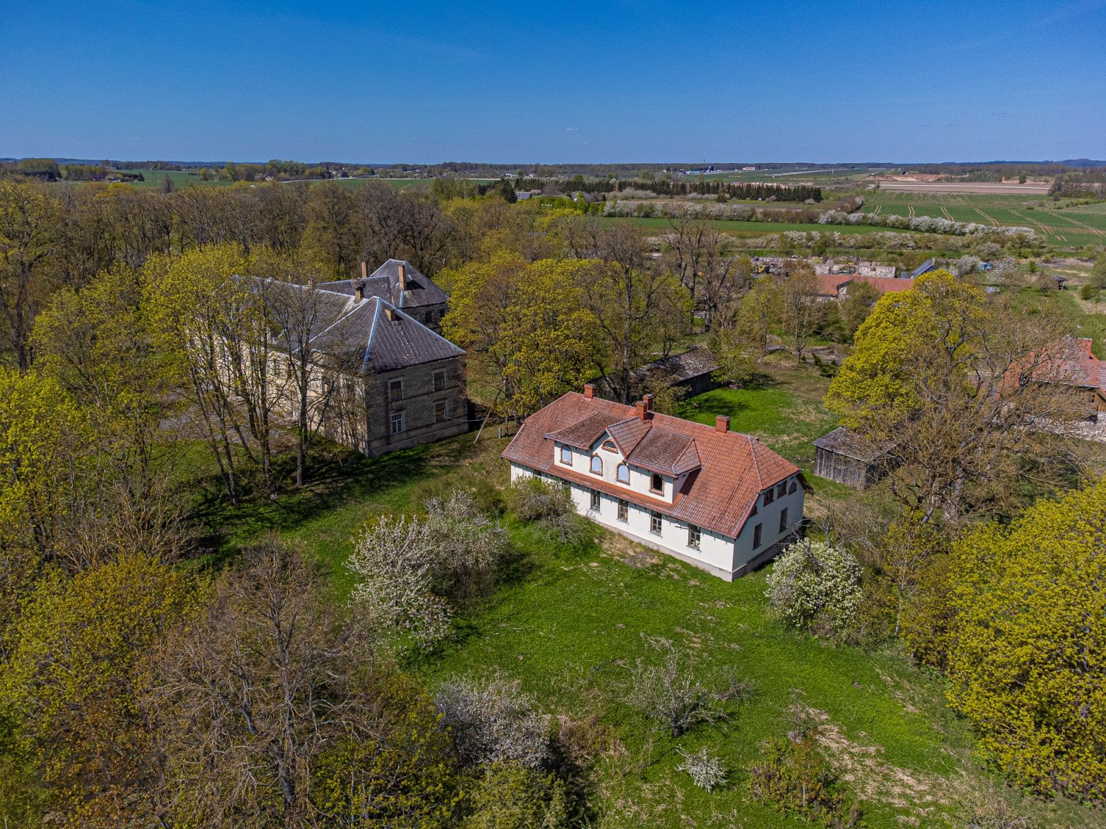 Объявление. Pārdod Ozolpils muižas kompleksu, kas  atrodas Tukuma novada Smārdes pagastā. Muiža izvietota Цена: 385000 EUR Foto #3