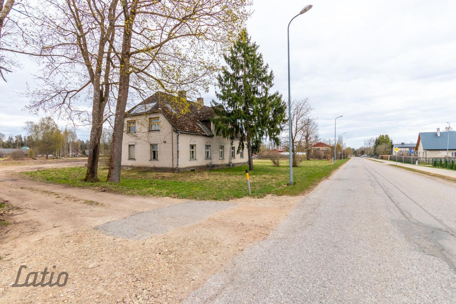 Объявление. Pārdošanā tiek piedāvāts nekustamais īpašums klusā un zaļā privātmāju apbūves teritorijā Siguldā, Цена: 86000 EUR Foto #1