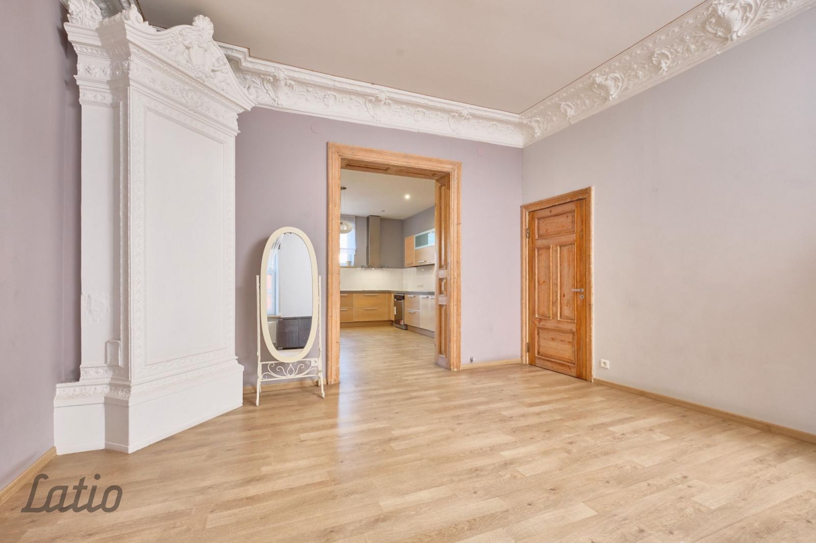 Объявление. Dzīvoklis ar raksturu Rīgas centrā  plašums, gaisma un pirmskara šarms

Ja meklējat dzīvokli ar Цена: 239000 EUR Foto #1
