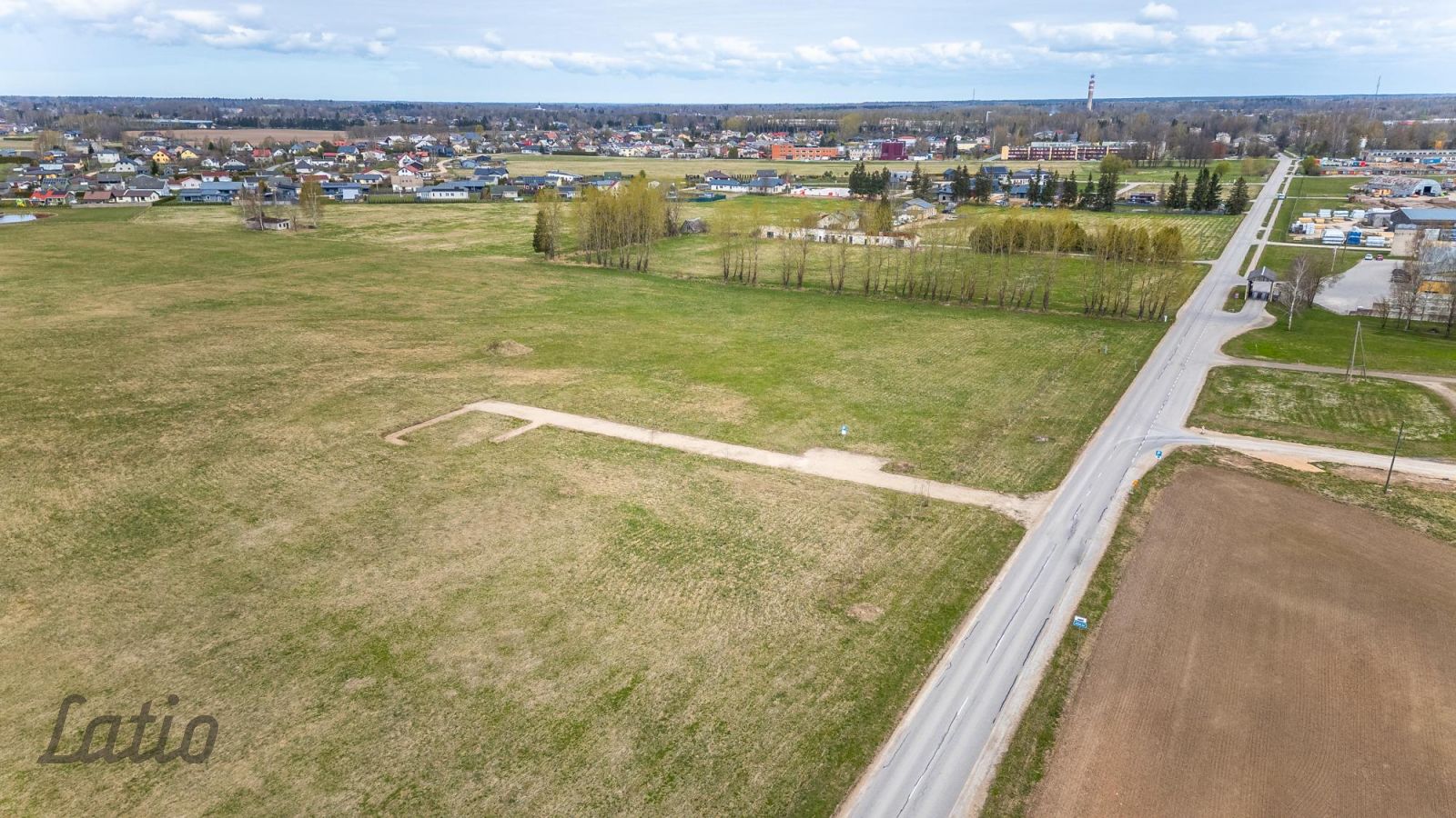 Sludinājumi. Tiek pārdots perspektīvs zemes īpašums Siguldas pilsētas teritorijā ar platību 5,67 ha, kas Cena: 290000 EUR Foto #2