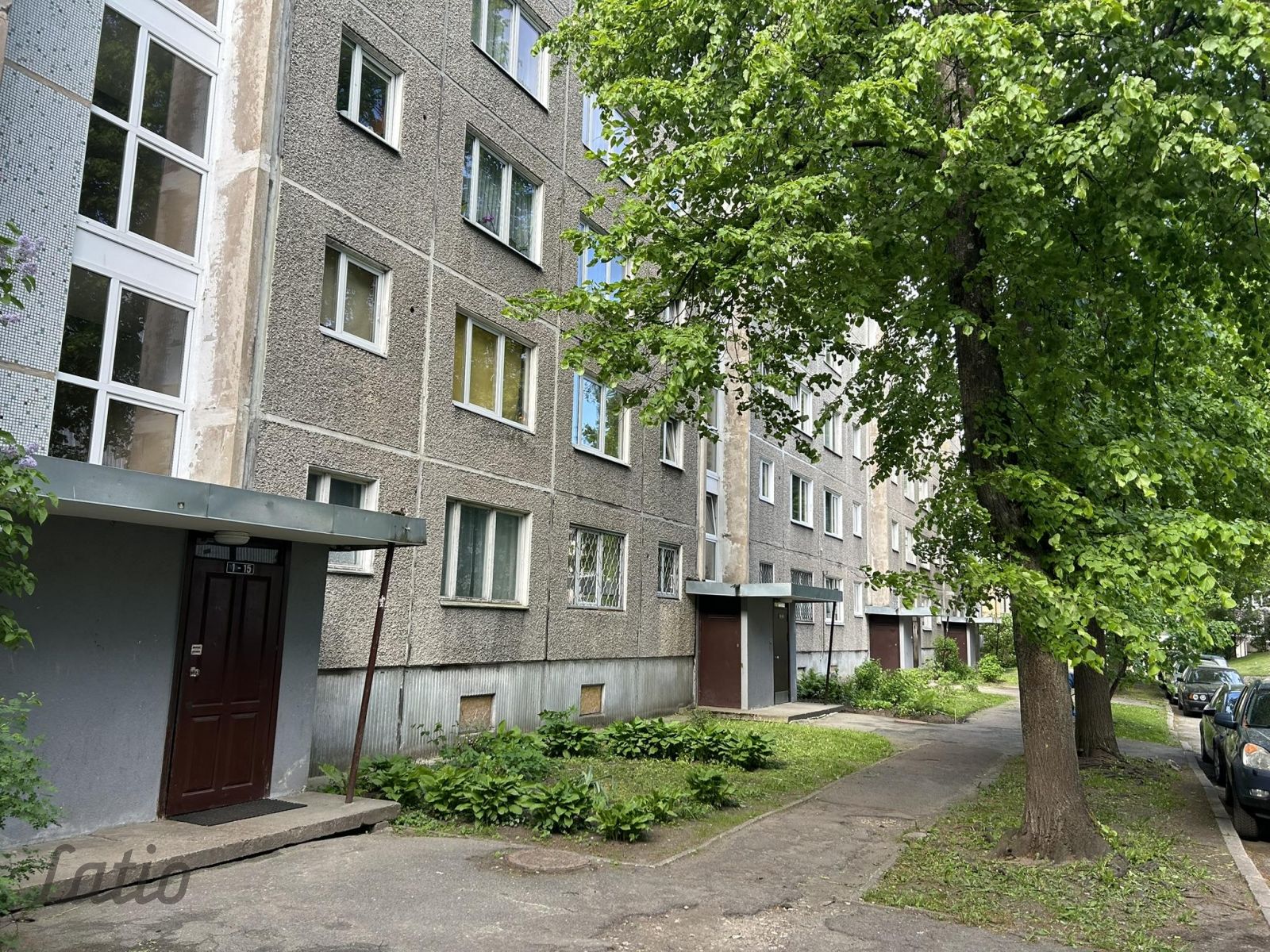 Объявление. Pārdod remontējamu dzīvokli Iļģuciema centrā.

Vidējais stāvs, vidējā kāpņu telpa.
Mājā Цена: 38000 EUR Foto #1
