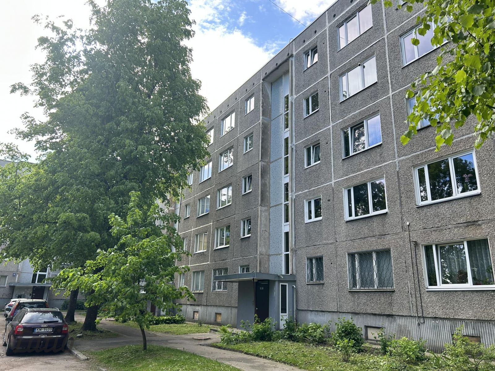 Объявление. Pārdod remontējamu dzīvokli Iļģuciema centrā.

Vidējais stāvs, vidējā kāpņu telpa.
Mājā Цена: 38000 EUR Foto #2