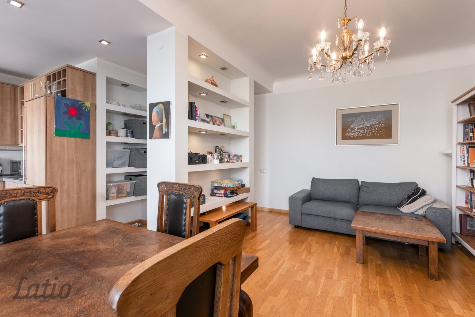 Объявление. Pārdod 3 istabu dzīvokli Rīgas centrā ar skaistu skatu uz Daugavu.

Dzīvoklis ir kvalitatīvi Цена: 151000 EUR Foto #2