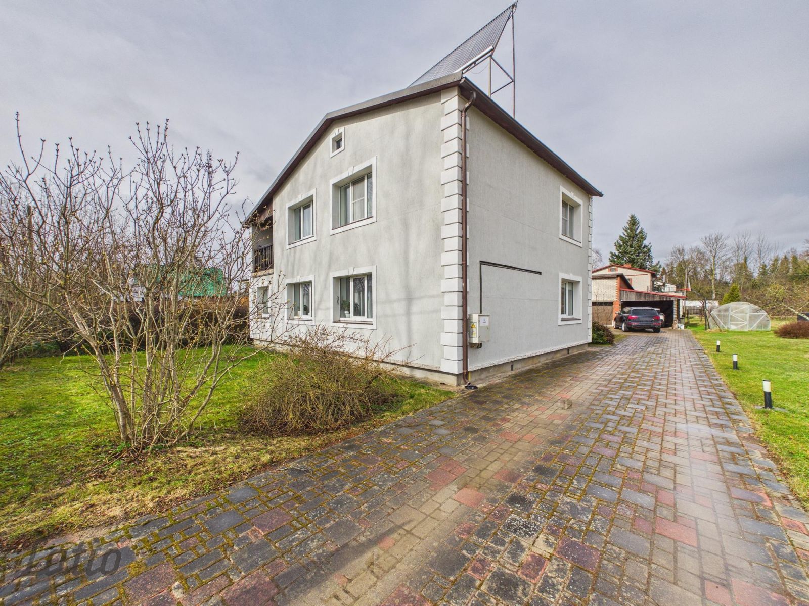Объявление. Pārdod plašu ģimenes māju Salaspilī ar pirti un viesu māju
Tiek pārdots pārdomāts un ietilpīgs Цена: 250000 EUR Foto #1
