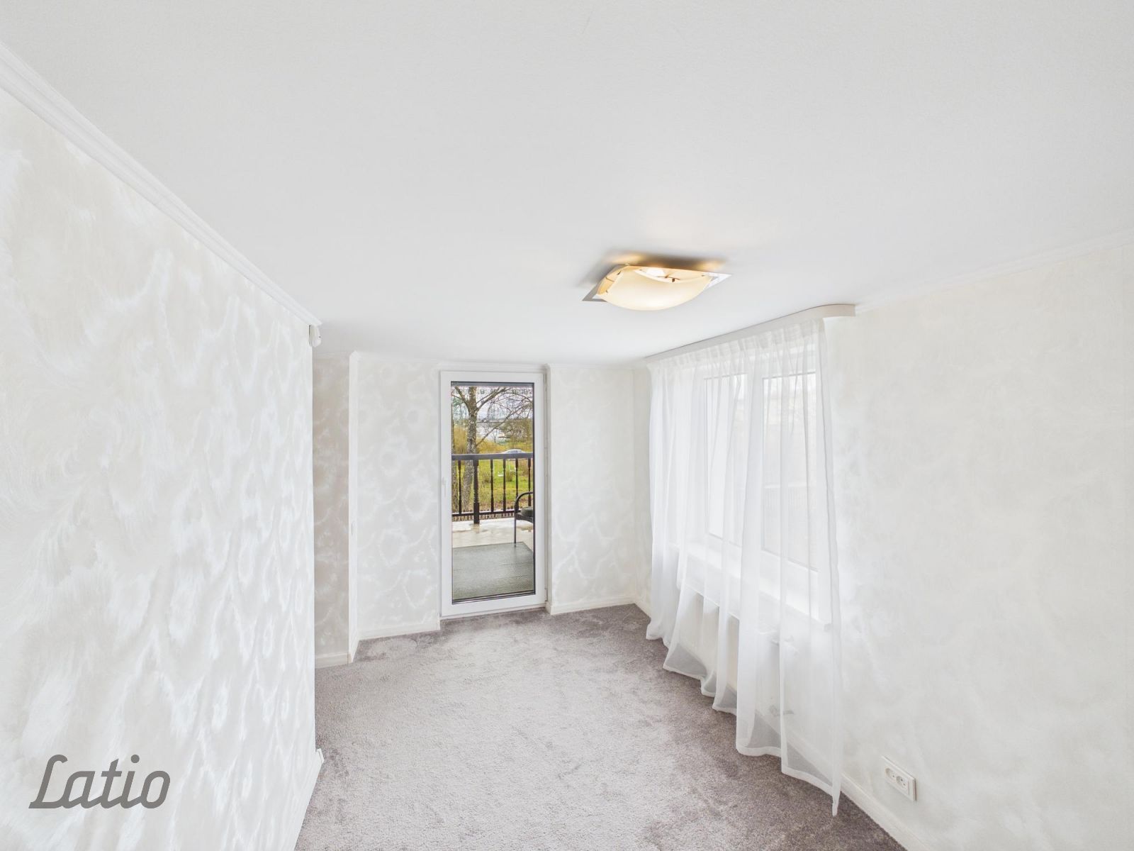 Объявление. Pārdod plašu ģimenes māju Salaspilī ar pirti un viesu māju
Tiek pārdots pārdomāts un ietilpīgs Цена: 250000 EUR Foto #3