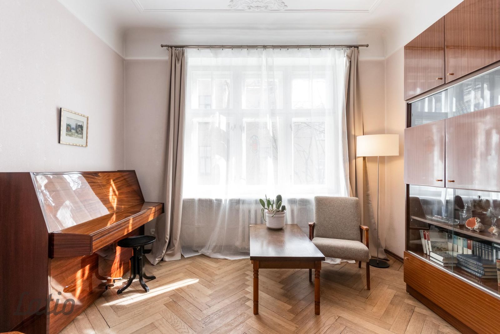 Sludinājumi. Piedāvājam ilgtermiņa īrei 3 istabu dzīvokli pilsētas centrā ar ērtu un labi attīstītu apkārtējo Cena: 500 EUR/mēn Foto #3
