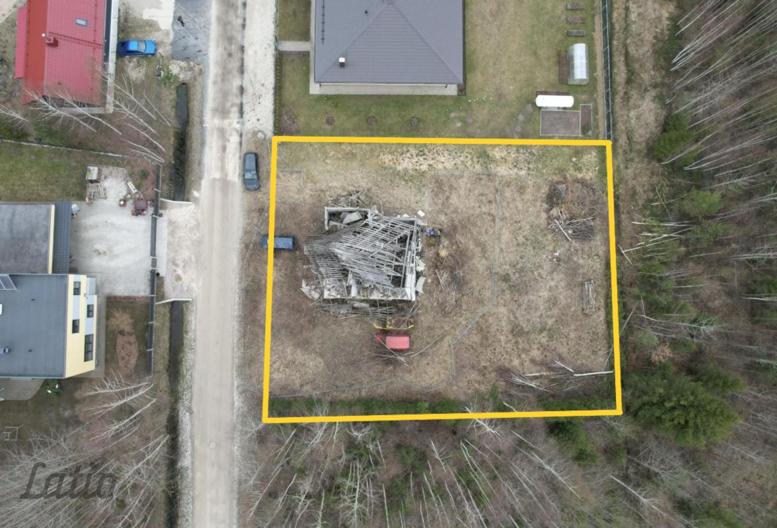 Sludinājumi. Īpašums privātmājas būvniecībai Jaunsauriešu centrā
Tiek pārdots regulāras formas zemesgabals Cena: 36000 EUR Foto #4