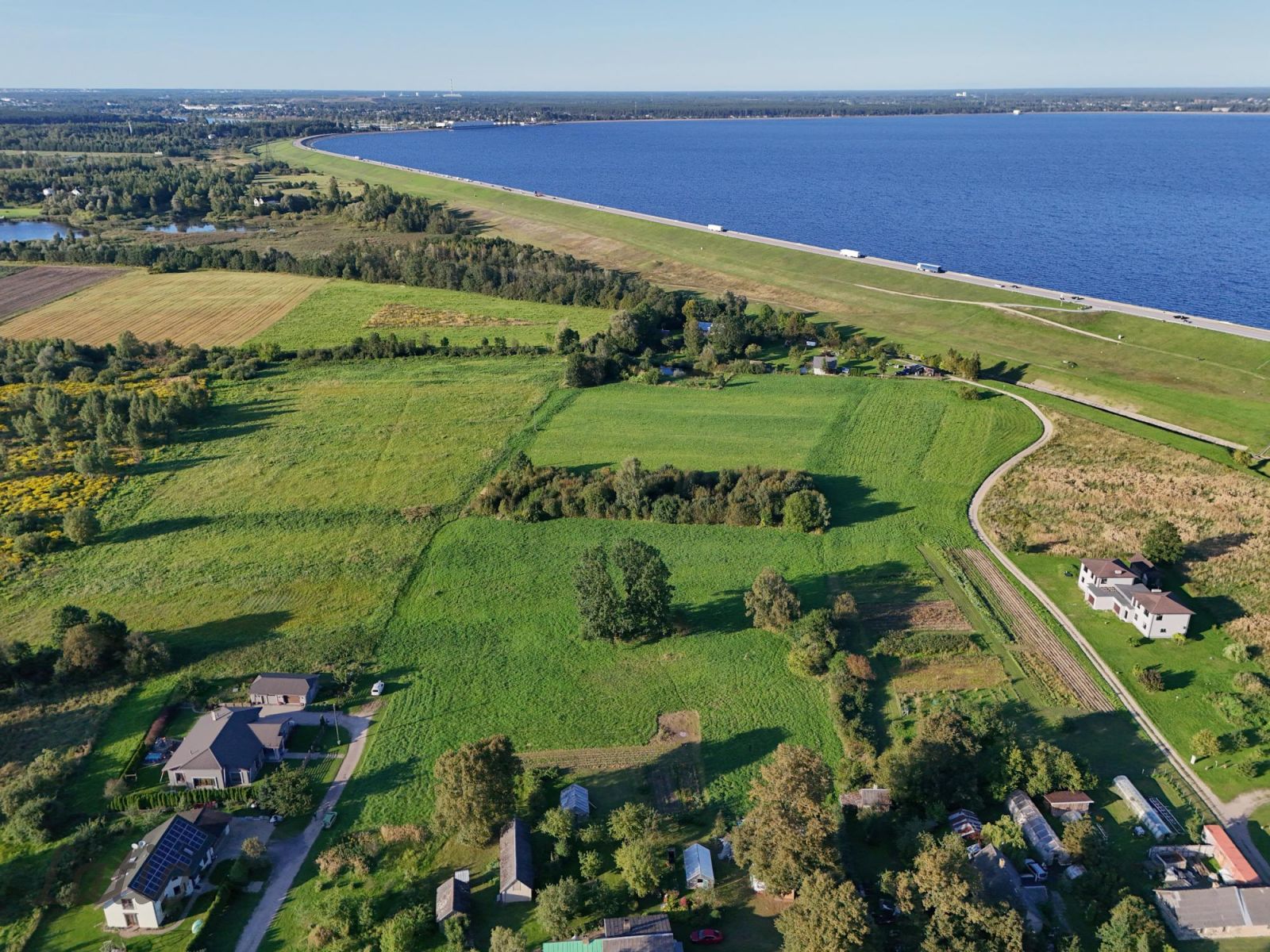 Sludinājumi. Pārdod zemes gabalu skaistā un mierpilnā vietā  Odukalnā, Ķekavas novadā!
Piedāvājumā 2 blakus Cena: 77000 EUR Foto #1