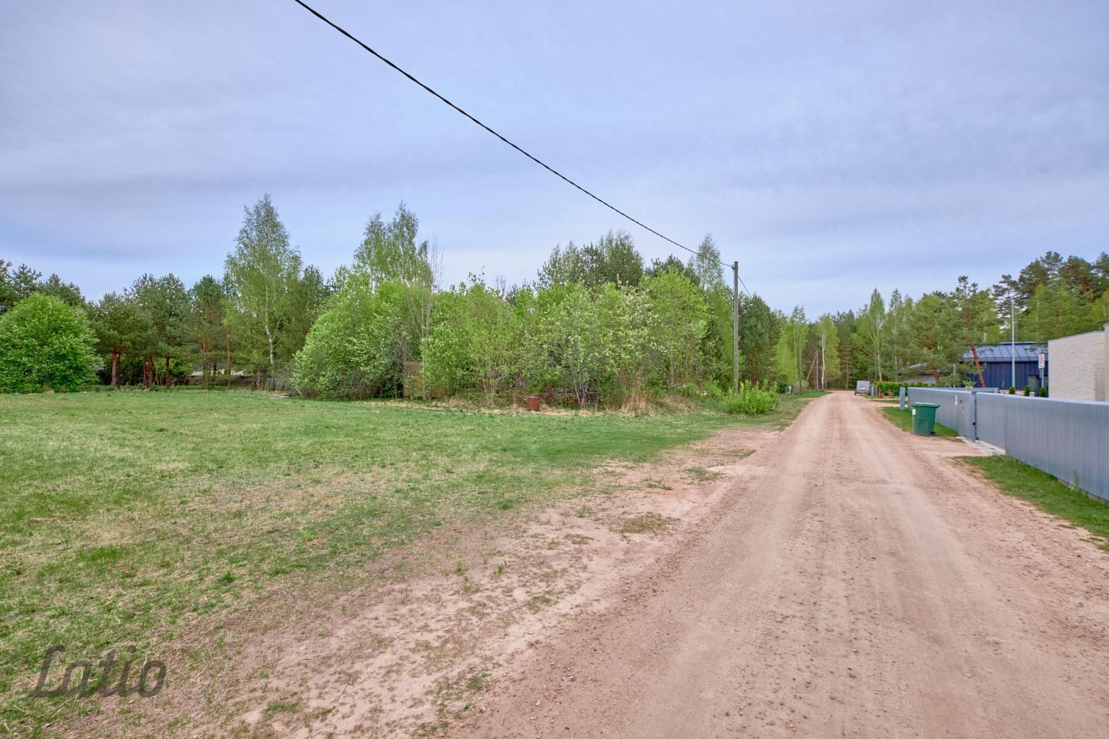 Sludinājumi. Pārdodu apbūves zemesgabalu Ādažos, klusā un skaistā vietā starp Gauju un Vējupi. Zemesgabals Cena: 62000 EUR Foto #5