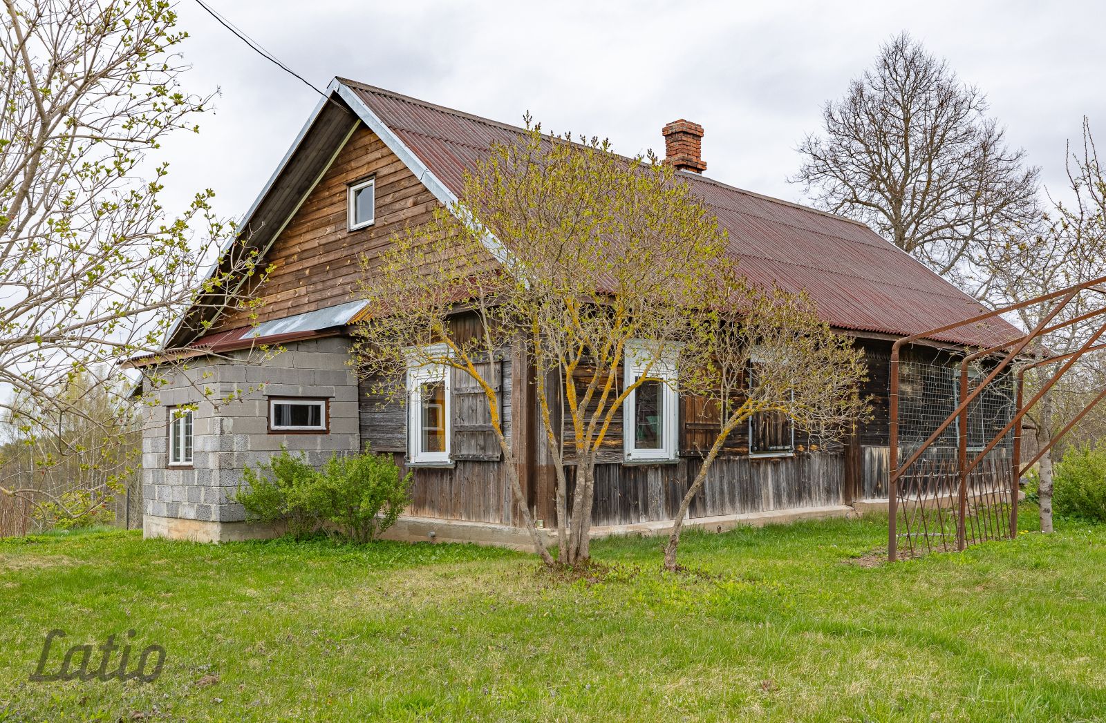 Sludinājumi. Pārdod sakoptu lauku māju (vasarnīcu) ar kopējo platību 99,2 m2 un zemi 0,5ha, Cena: 20000 EUR Foto #2