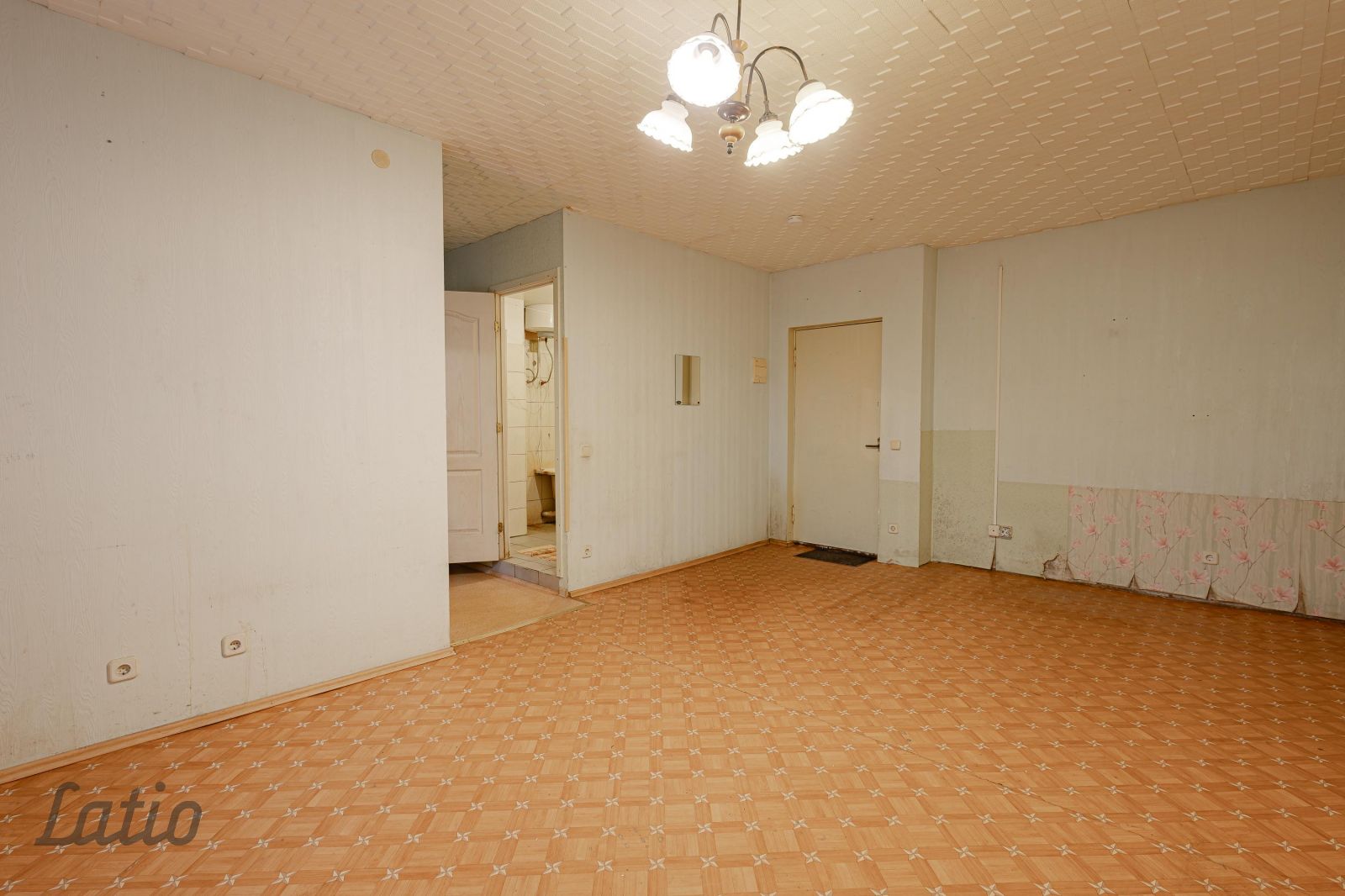 Sludinājumi. Pārdošanā 1-istabas dzīvoklis ar plašu lodžiju Jelgavā, klusā apkaimē.
Lieliska iespēja tiem, kuri Cena: 24000 EUR Foto #2