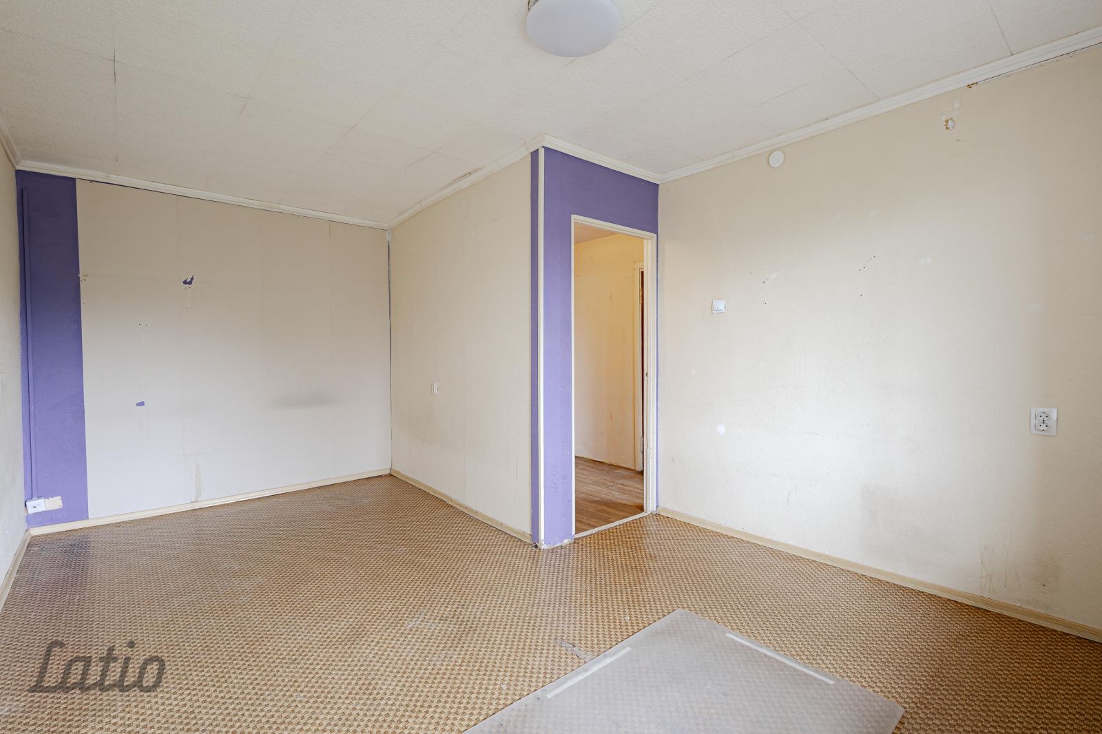 Sludinājumi. Pārdošanā 1-istabas dzīvoklis ar plašu lodžiju Jelgavā, klusā apkaimē.
Lieliska iespēja tiem, kuri Cena: 25300 EUR Foto #2