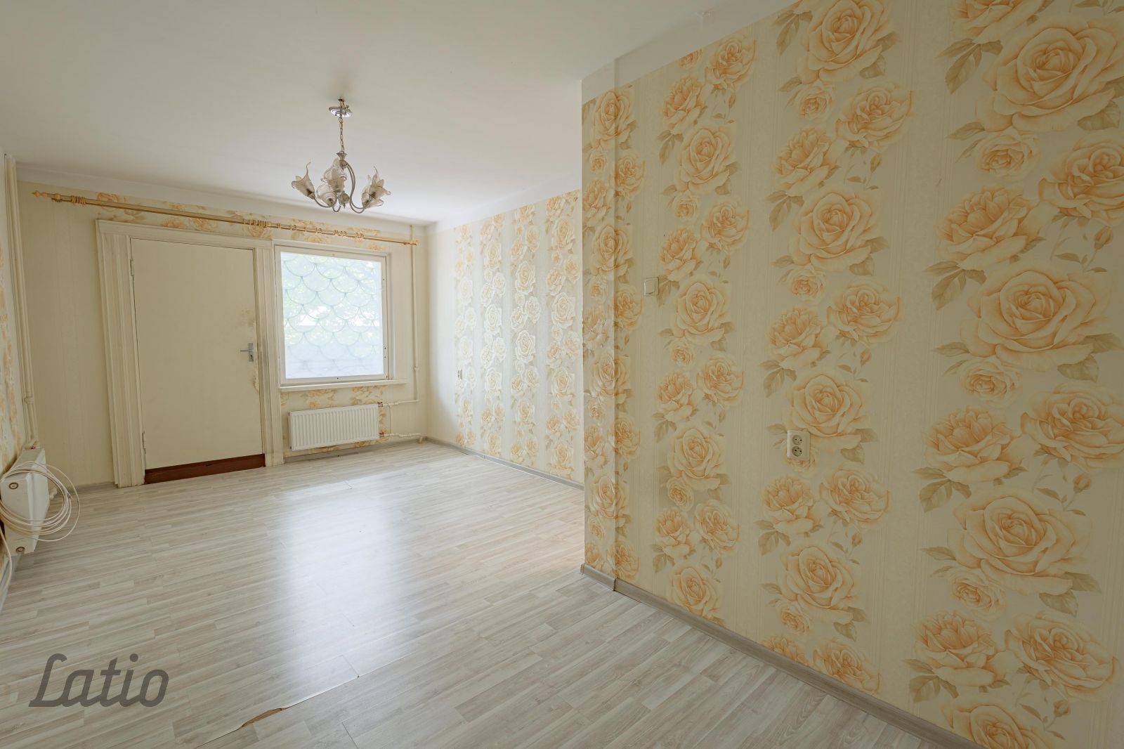 Sludinājumi. Pārdošanā plašs 1-istabas dzīvoklis Jelgavā, klusā un ērtā apkaimē.
Dzīvoklis izvietots ēkas 1. Cena: 27500 EUR Foto #1