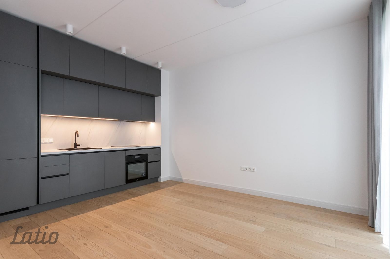 Объявление. Stilīgs 2 istabu dzīvoklis jaunajā projektā pie Mežaparka

Tiek piedāvāts moderns divu istabu Цена: 112000 EUR Foto #3