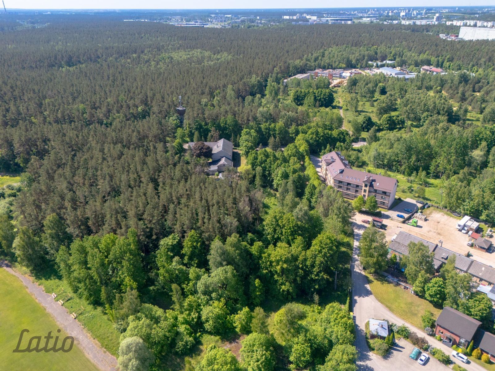 Sludinājumi. Pārdodu 6444 m zemesgabalu ar plašām apbūves iespējām.
Lietošanas mērķis:
 Rūpnieciskās Cena: 295000 EUR Foto #4